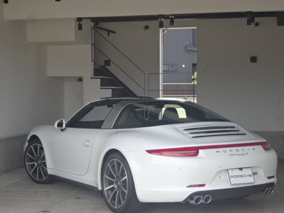 صورة مصغرة 13 لـ 2015 Porsche 911
