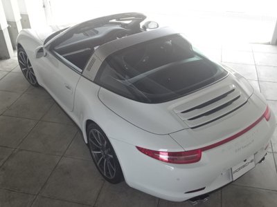 صورة مصغرة 52 لـ 2015 Porsche 911