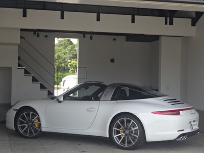 صورة مصغرة 10 لـ 2015 Porsche 911