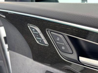 2024 AUDI Q8 thumbnail 45