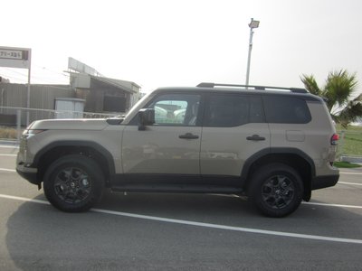 2025 Lexus GX — миниатюра 35