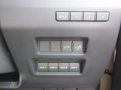 2025 Lexus GX — миниатюра 27