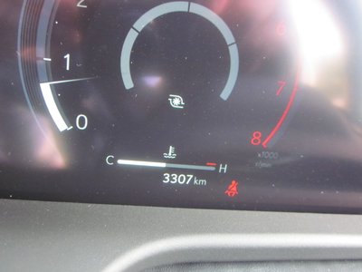 2025 Lexus GX — миниатюра 24