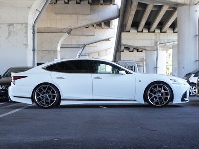 2018 Lexus LS — миниатюра 8