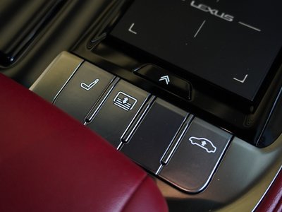 2018 Lexus LS — миниатюра 47