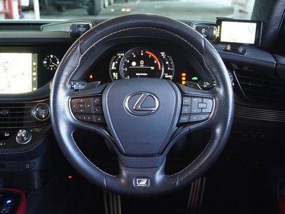 2018 Lexus LS — миниатюра 29