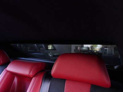 2018 Lexus LS — миниатюра 25