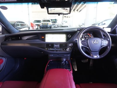 2018 Lexus LS — миниатюра 28