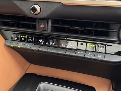 2026 Toyota CROWN SPORT thumbnail 61