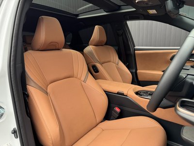 2026 Toyota CROWN SPORT thumbnail 38