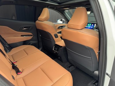 2026 Toyota CROWN SPORT thumbnail 42