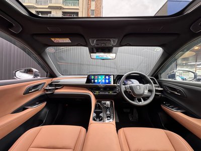 2026 Toyota CROWN SPORT thumbnail 35