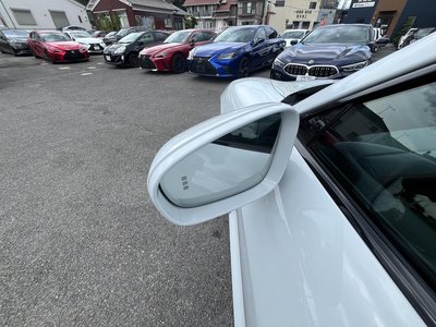 2022 Porsche TAYCAN thumbnail 32