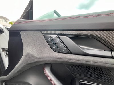 2022 Porsche TAYCAN thumbnail 35