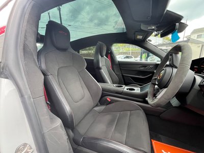 2022 Porsche TAYCAN photo 7