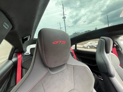 2022 Porsche TAYCAN thumbnail 21