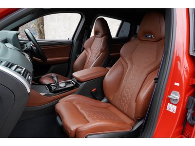 صورة 12 لـ 2023 BMW X4 M
