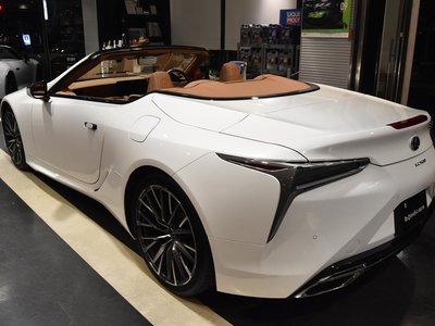 2023 Lexus LC CONVERTIBLE photo 11