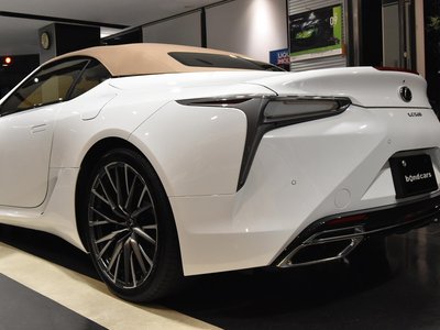 2023 Lexus LC CONVERTIBLE photo 8