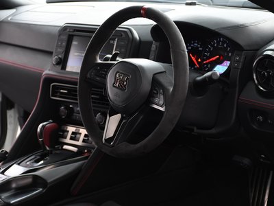 2024 Nissan GT-R 照片 9