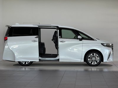 2026 Toyota ALPHARD 照片 9