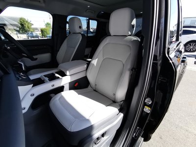 2025 LAND Rover DEFENDER — миниатюра 21