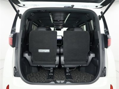 صورة 32 لـ 2024 Toyota ALPHARD