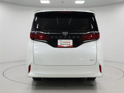 صورة 40 لـ 2024 Toyota ALPHARD
