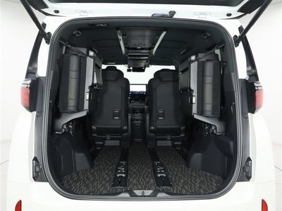 صورة 34 لـ 2024 Toyota ALPHARD