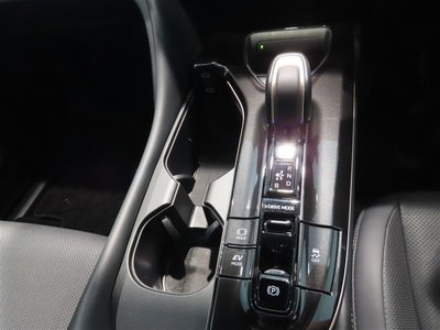 2023 Toyota CROWN SPORT photo 17