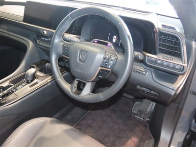 2023 Toyota CROWN SPORT photo 9