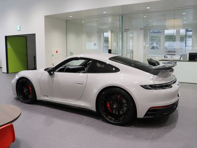 صورة 6 لـ 2023 Porsche 911