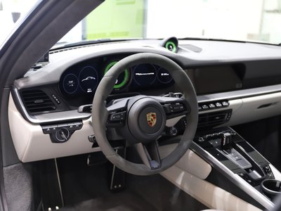 صورة 12 لـ 2023 Porsche 911