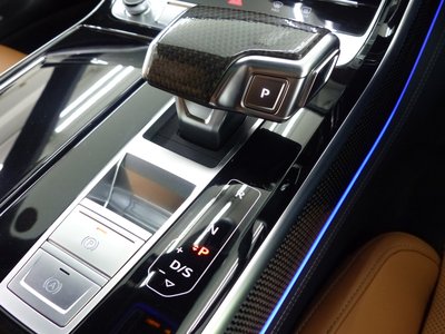 صورة مصغرة 92 لـ 2023 AUDI S8