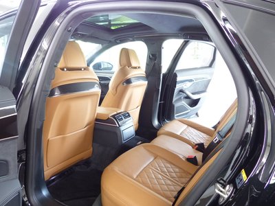 صورة مصغرة 61 لـ 2023 AUDI S8