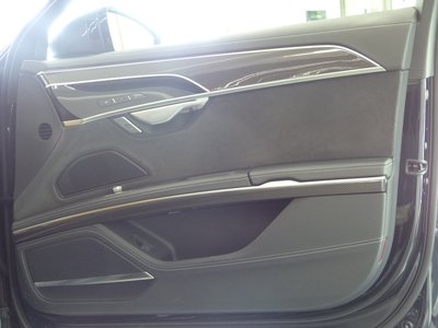 صورة مصغرة 71 لـ 2023 AUDI S8