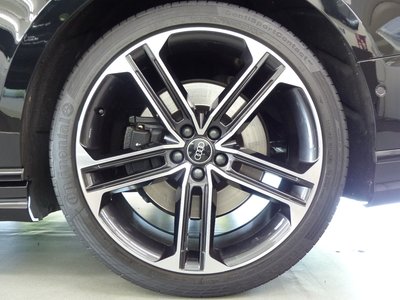 صورة مصغرة 50 لـ 2023 AUDI S8