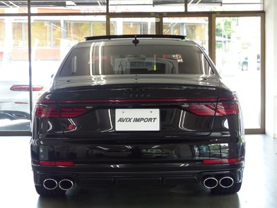 صورة مصغرة 8 لـ 2023 AUDI S8