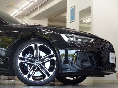صورة مصغرة 10 لـ 2023 AUDI S8