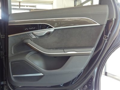 صورة مصغرة 76 لـ 2023 AUDI S8