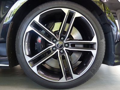 صورة مصغرة 47 لـ 2023 AUDI S8