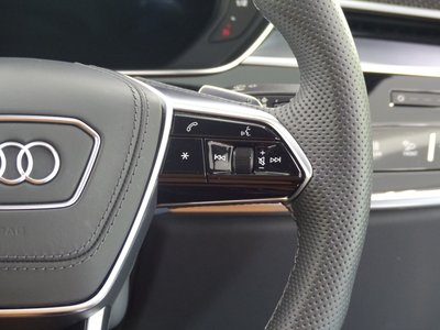 صورة مصغرة 87 لـ 2023 AUDI S8