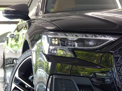 صورة مصغرة 13 لـ 2023 AUDI S8