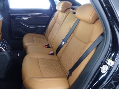 صورة مصغرة 84 لـ 2023 AUDI S8