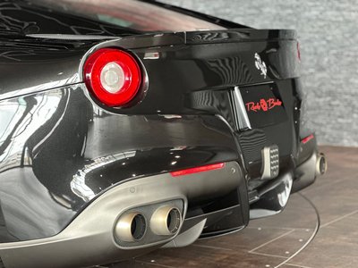 صورة مصغرة 40 لـ 2016 Ferrari F12 BERLINETTA