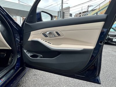 2025 BMW 3 SERIES 照片 10