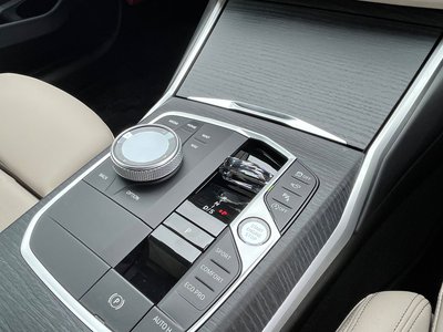 2025 BMW 3 SERIES 照片 16