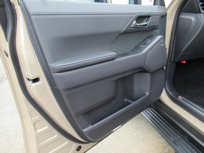 2025 Lexus GX — фото 16