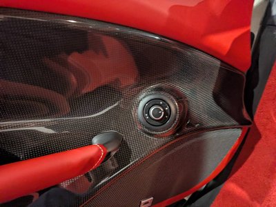 2015 Ferrari 488 GTB 照片 27