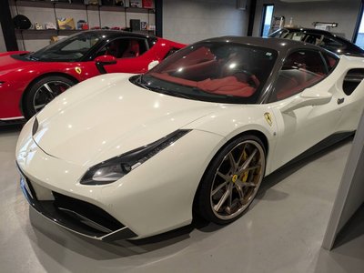 2015 Ferrari 488 GTB 照片 9